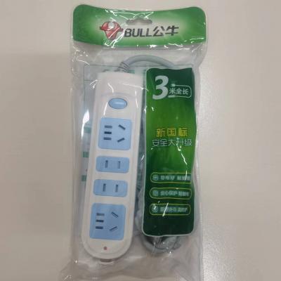 公牛插线板60...